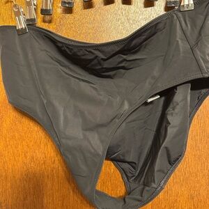 Yitty shaping cheeky bikini bottom